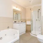 Business 17 image COMFORT INN KAURI COURT Hotel in Palmerston North MWT