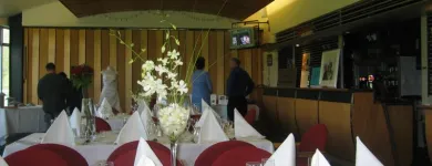 Business 5 image BEVAN NEWTON Weddings in Wellington City WGN