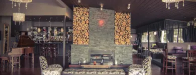 Business 1 image GIN & RASPBERRY Bars & Brasseries in Wanaka Area OTA