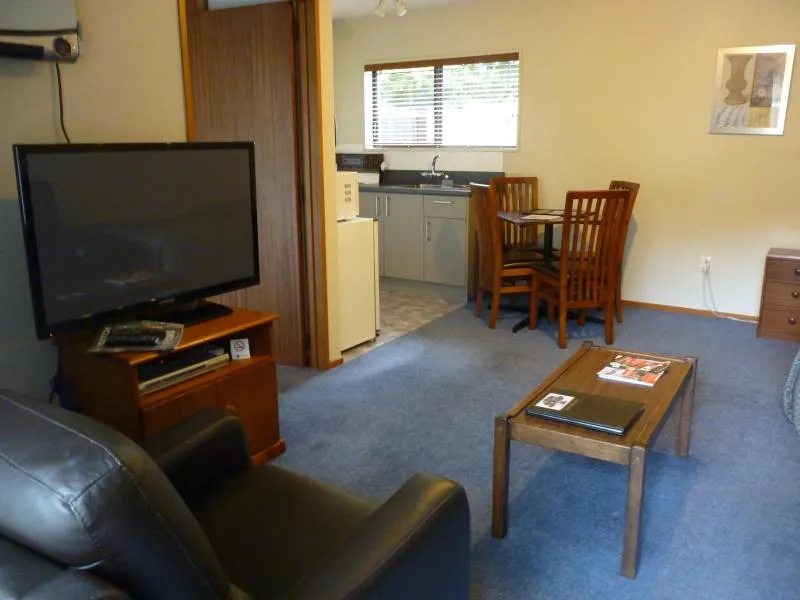 Business 6 image ARGYLE ON THE PARK