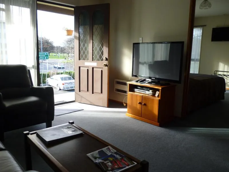 Business 7 image ARGYLE ON THE PARK